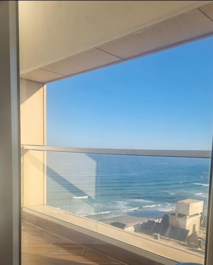 תמר על הים Apartment Бат Ям Екстериор снимка